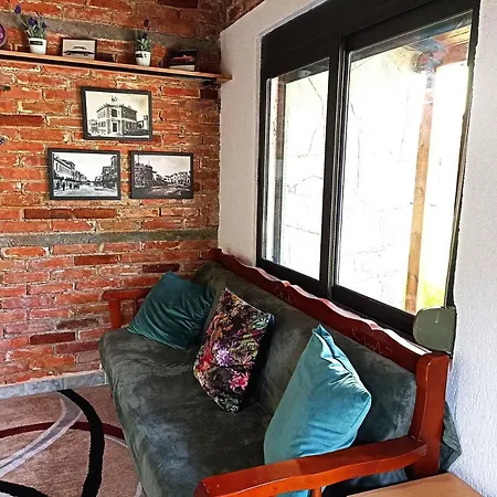 Villa Detached House Near The